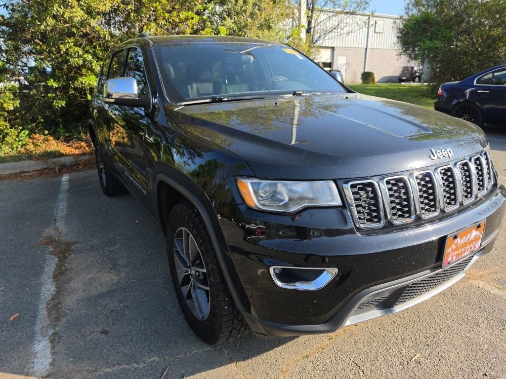 Used 2018 Jeep Grand Cherokee Limited AWD/4WD image 2