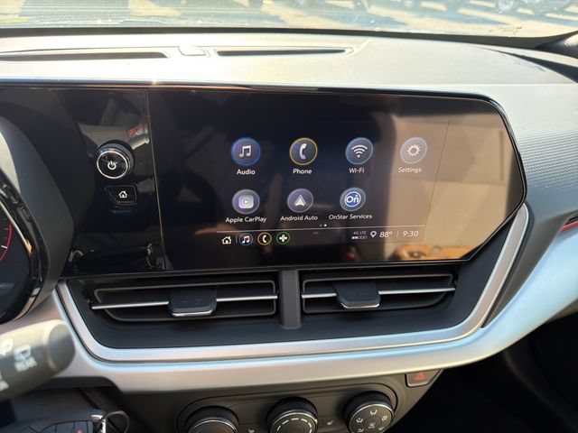 New 2026 Chevrolet Trax RS w/ Driver Confidence Package FWD image 28