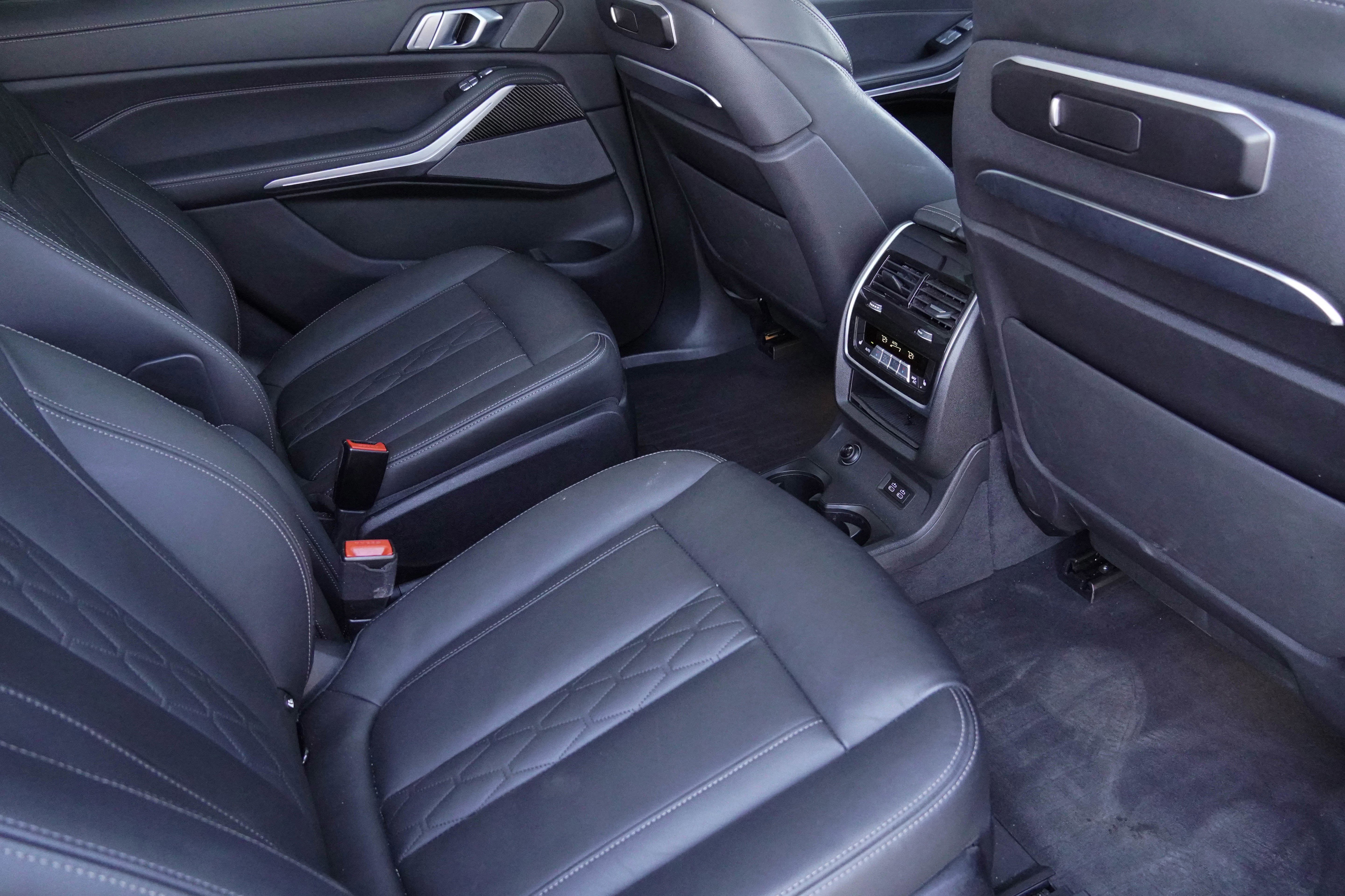 Certified 2024 BMW X7 M60i w/ Executive Package image 35