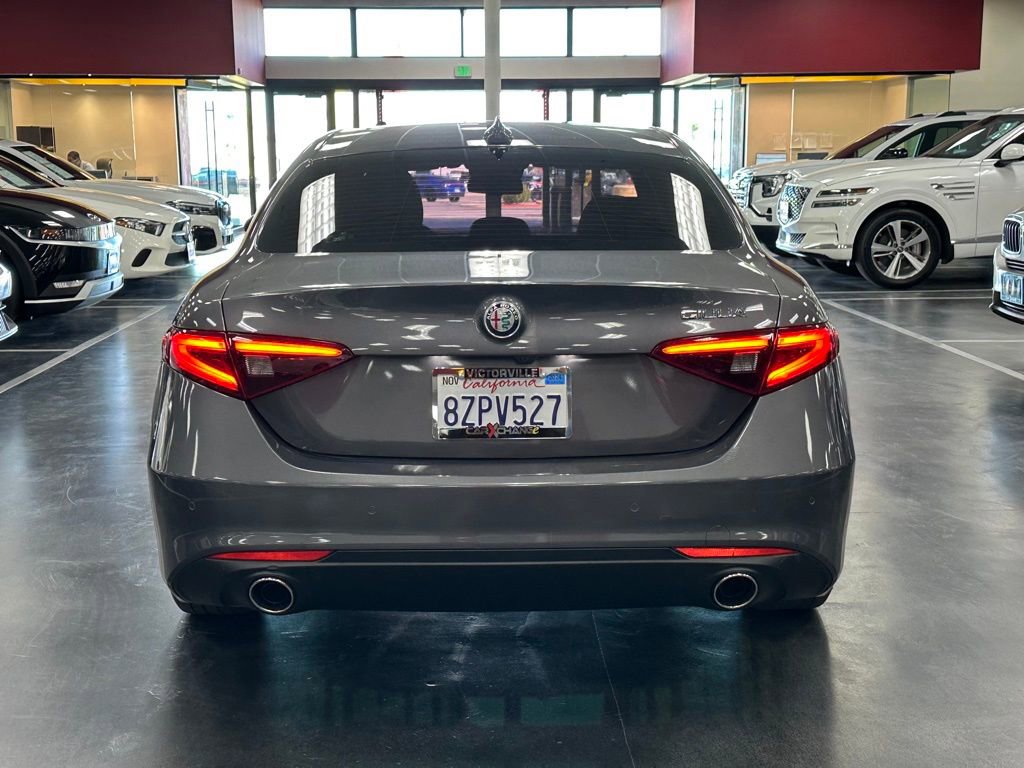 Used 2018 Alfa Romeo Giulia Ti w/ TI Leather Package image 6