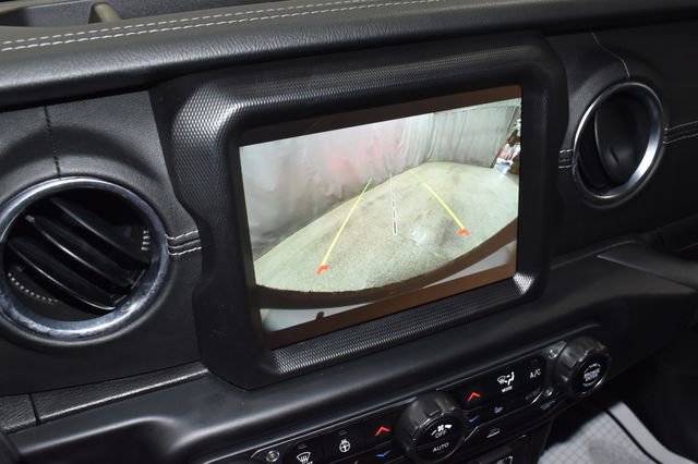 Used 2023 Jeep Wrangler Sahara w/ Cold Weather Group image 33