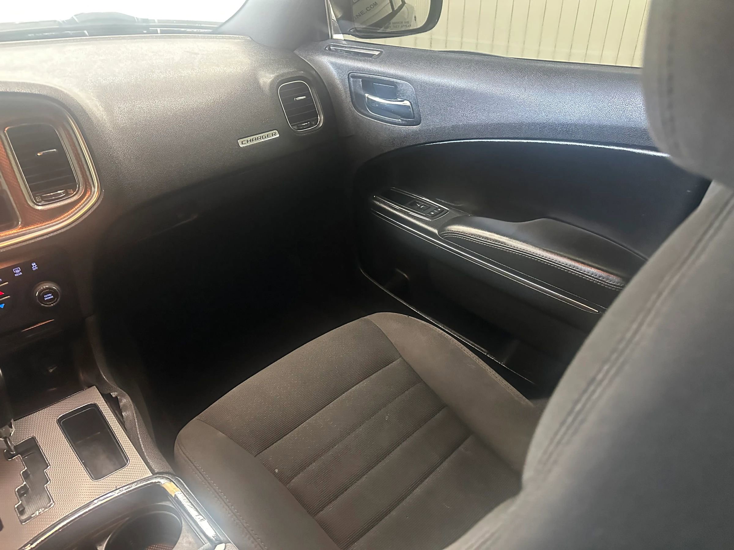 Used 2014 Dodge Charger SE image 17