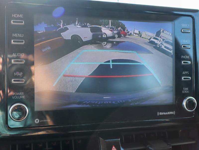 Used 2021 Toyota Corolla LE FWD image 18