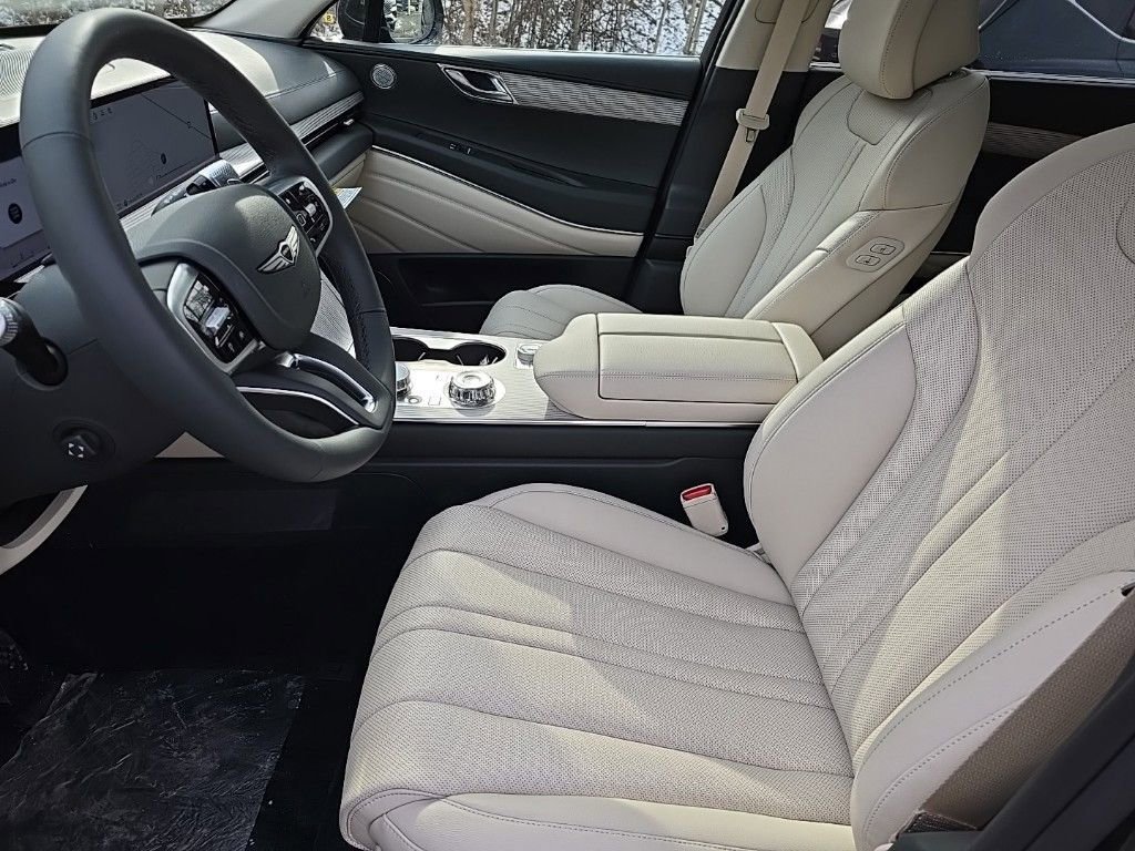 Used 2025 Genesis GV80 2.5T Select image 10