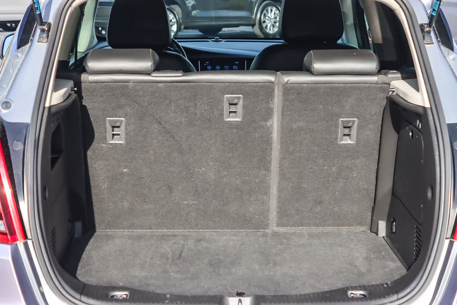 Used 2019 Buick Encore Essence image 26