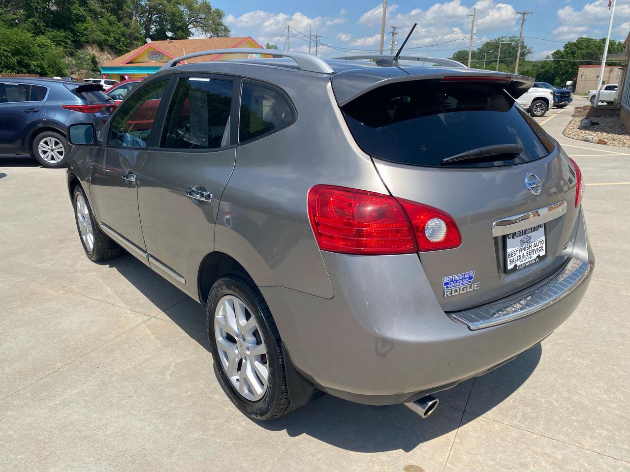 Used 2012 Nissan Rogue SL AWD/4WD image 8