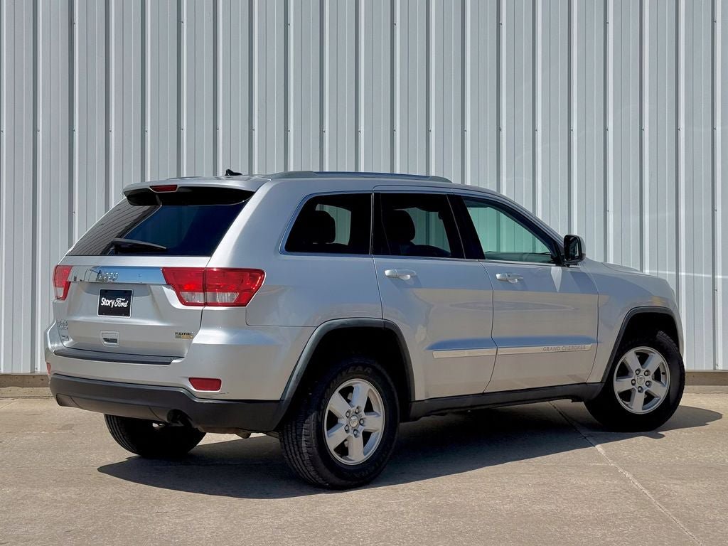 Used 2012 Jeep Grand Cherokee Laredo w/ Laredo E Group AWD/4WD image 6