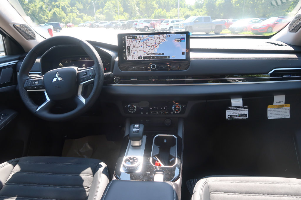 New 2026 Mitsubishi Outlander SE FWD image 16