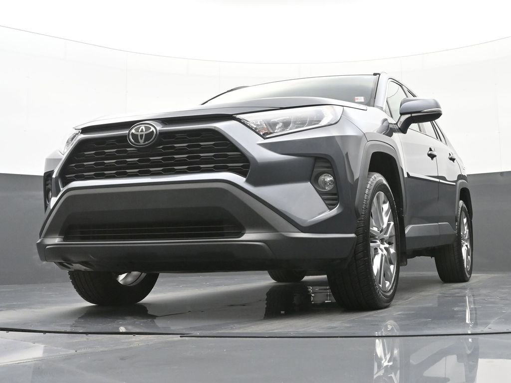 Used 2021 Toyota RAV4 XLE Premium image 49