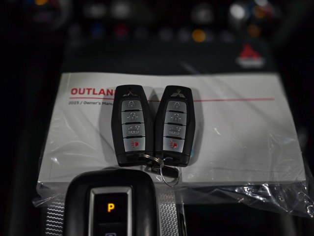 Used 2023 Mitsubishi Outlander SEL 40th Anniversary AWD/4WD image 49