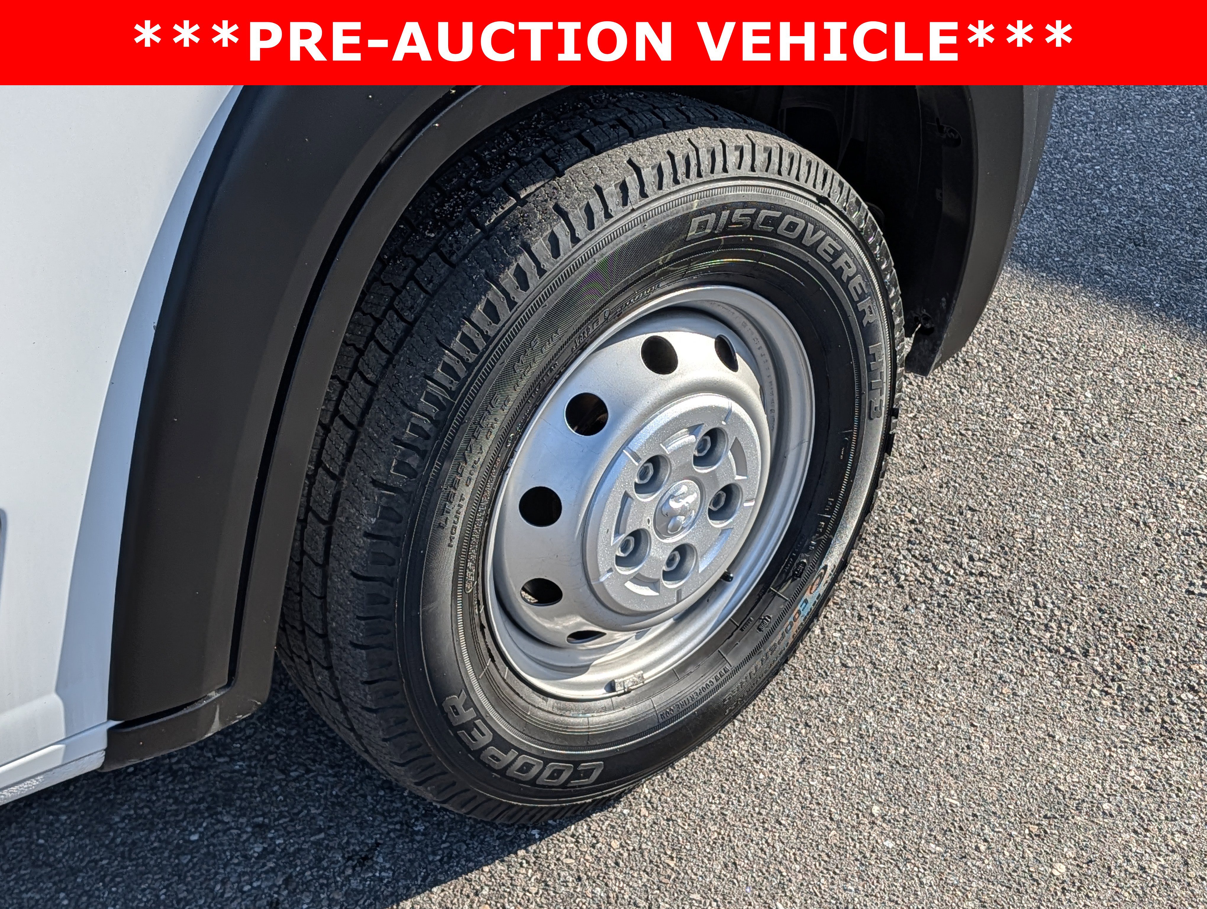 Used 2021 RAM ProMaster 2500 w/ Convenience Group image 12