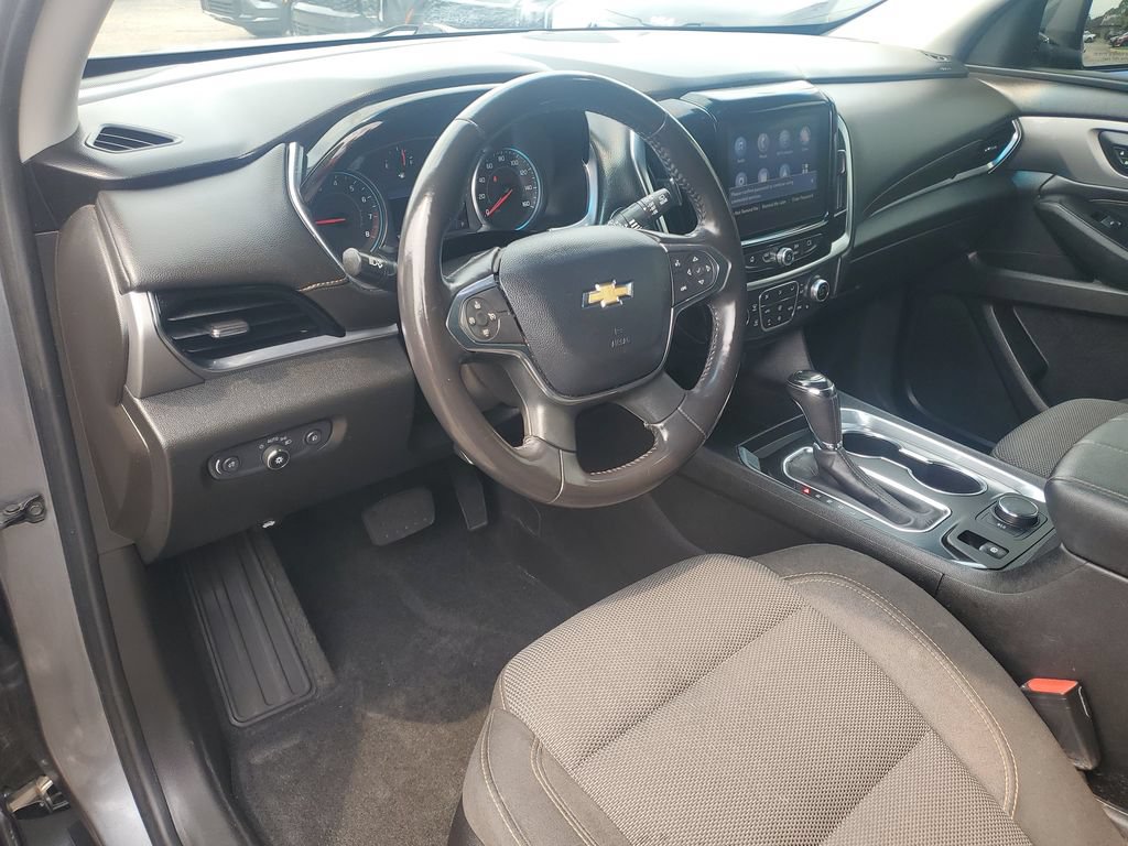 Used 2020 Chevrolet Traverse LT w/ LPO, Floor Liner Package AWD/4WD image 8