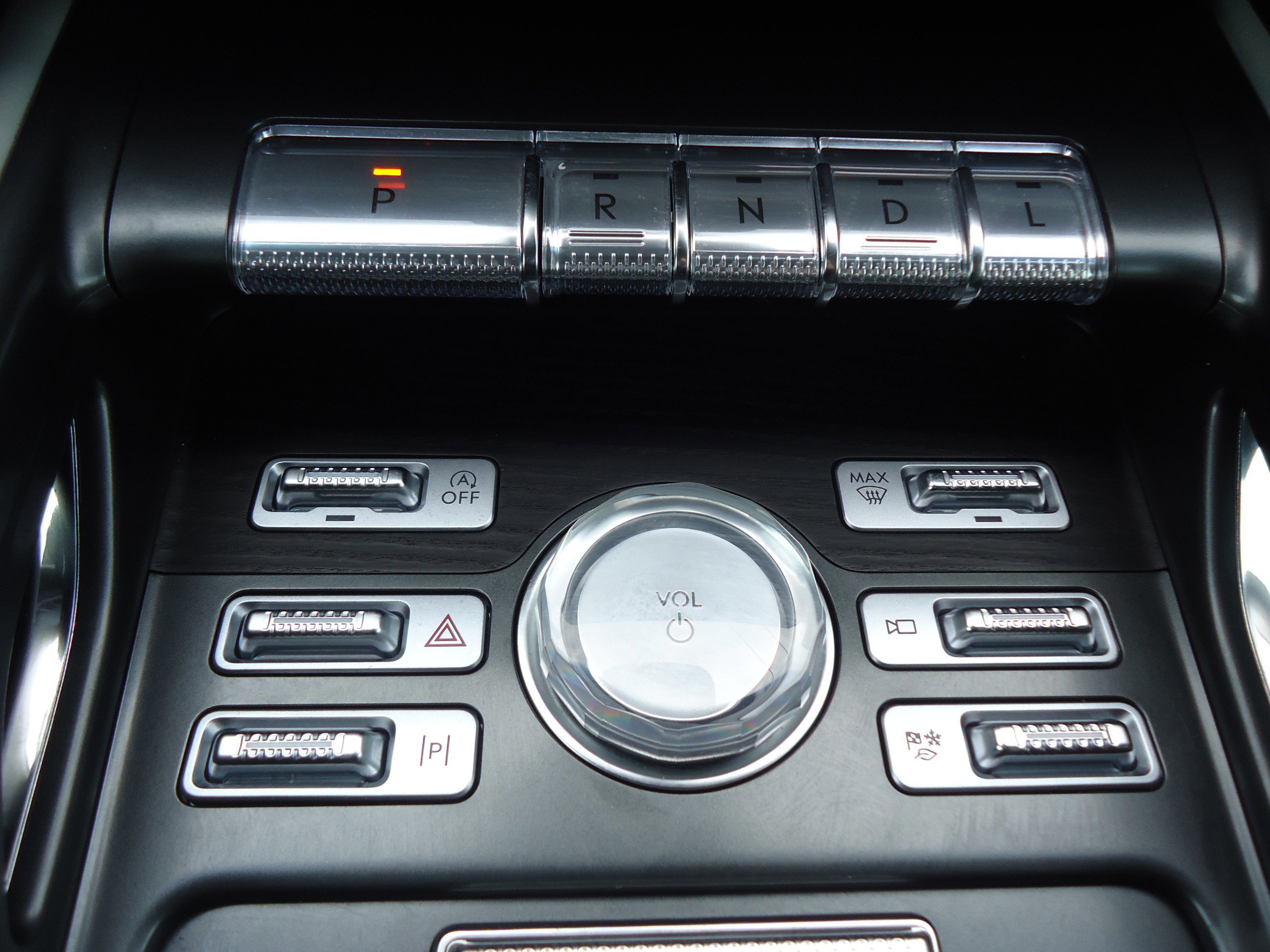 Used 2024 Lincoln Nautilus Reserve AWD/4WD image 18