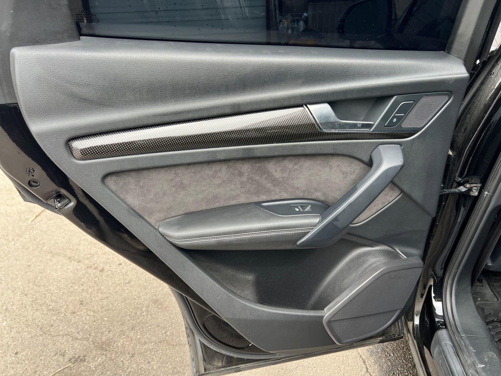 Used 2018 Audi SQ5 Premium Plus w/ S Sport Package AWD/4WD image 29