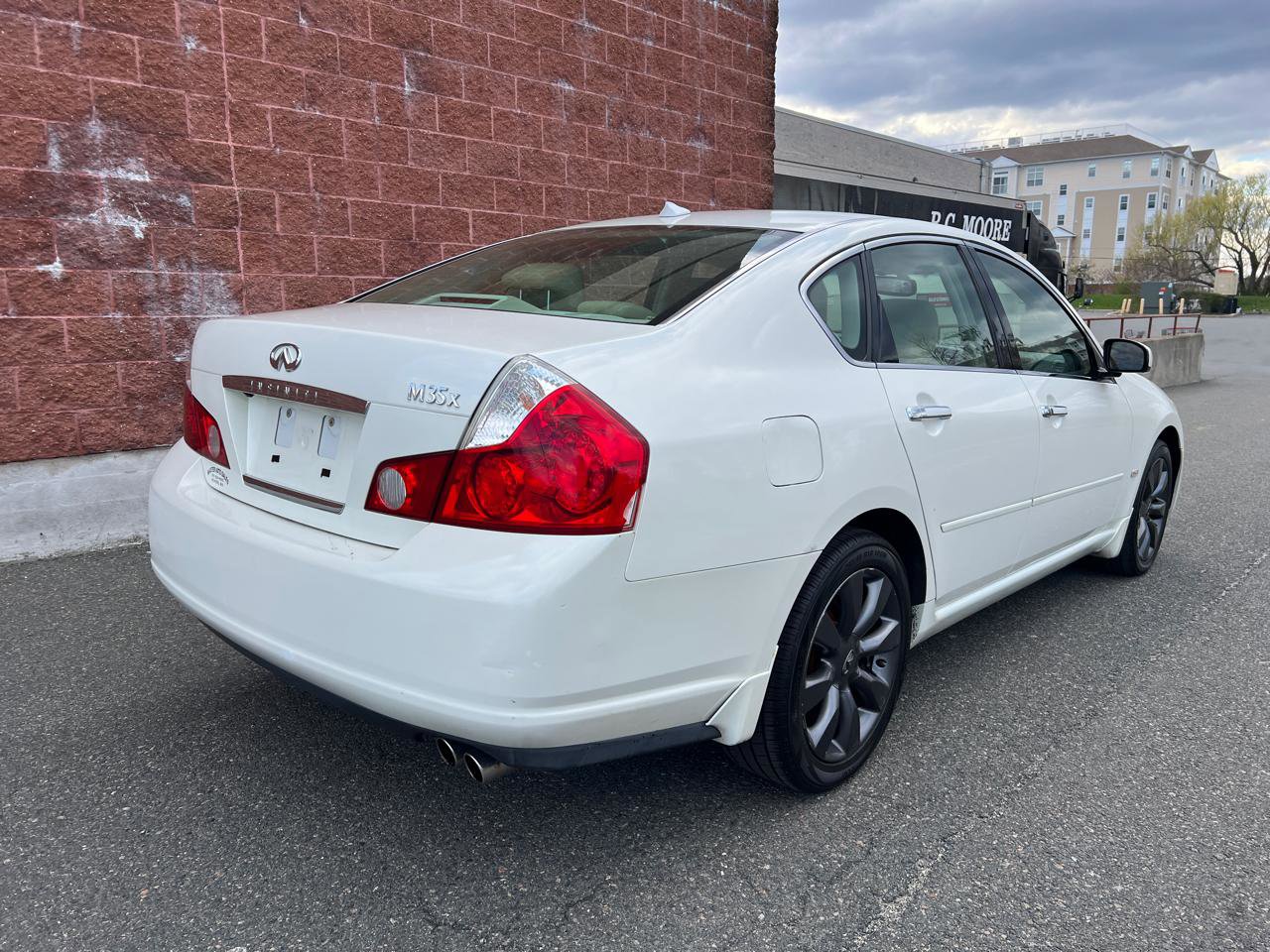 Used 2007 INFINITI M35 x w/ Technology Pkg AWD/4WD image 5
