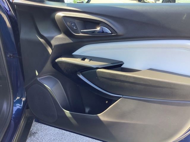 Used 2024 Chevrolet Trax LT w/ Driver Confidence Package FWD image 27