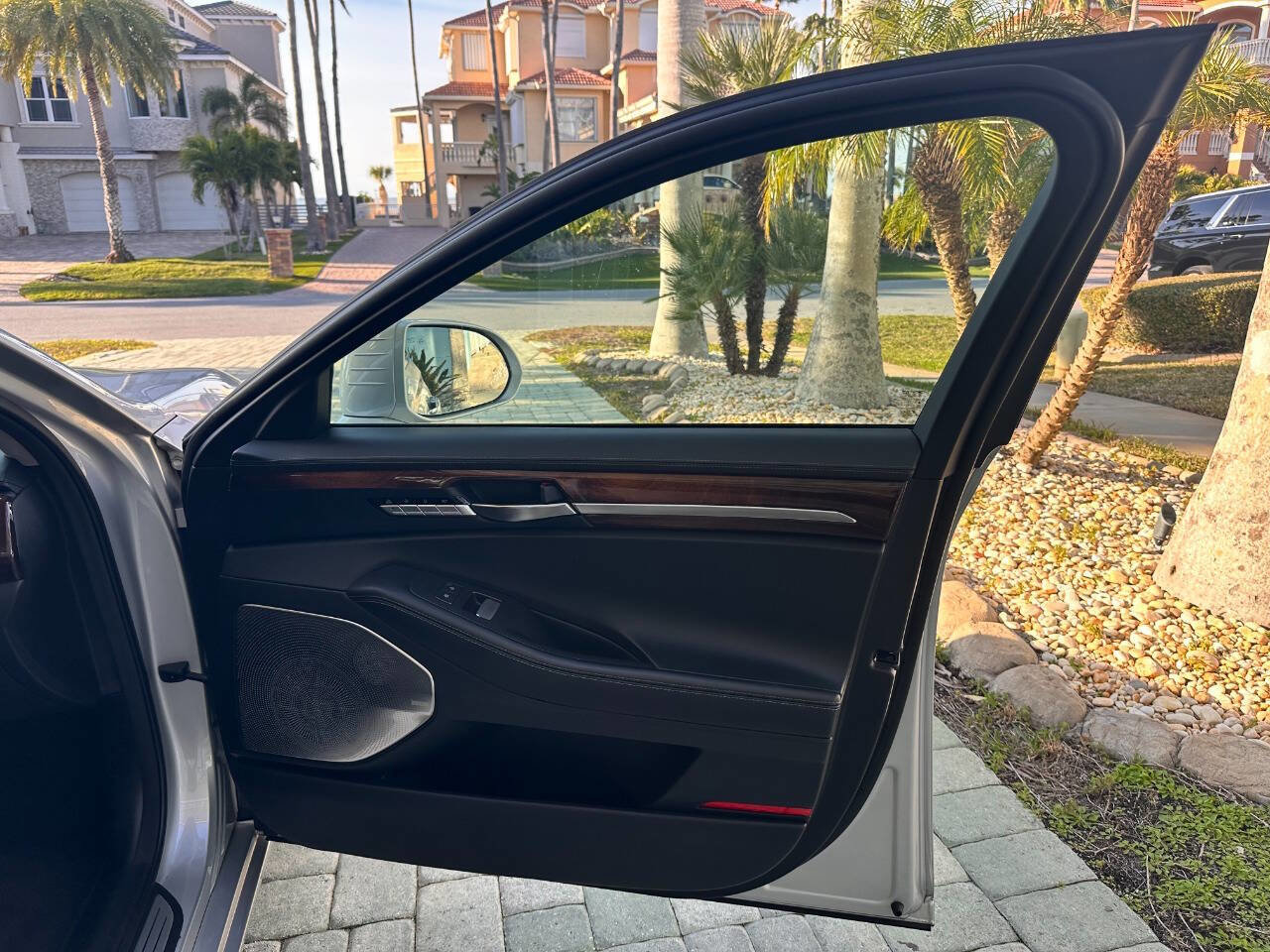 Used 2017 Genesis G90 5.0 Ultimate image 79