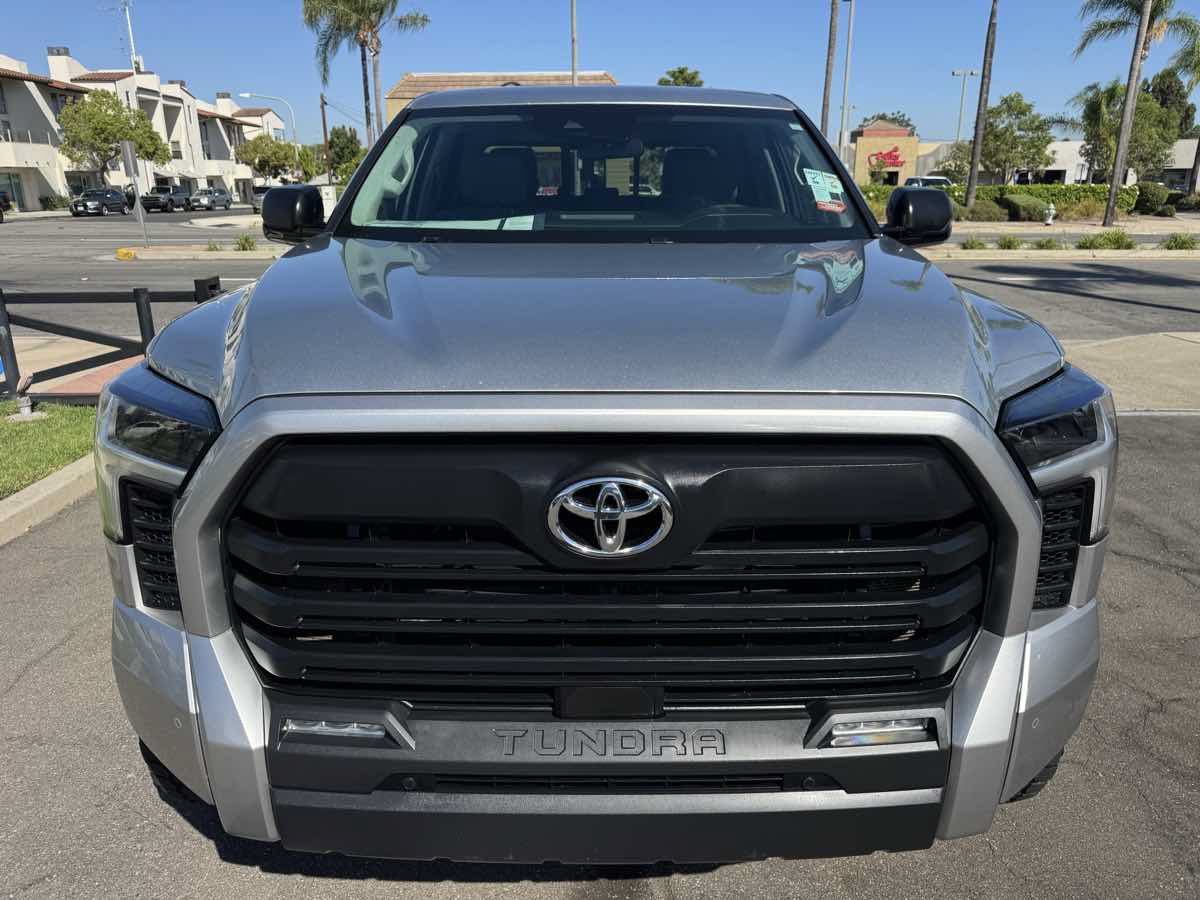 Used 2022 Toyota Tundra SR5 w/ SR5 Convenience Package RWD image 11