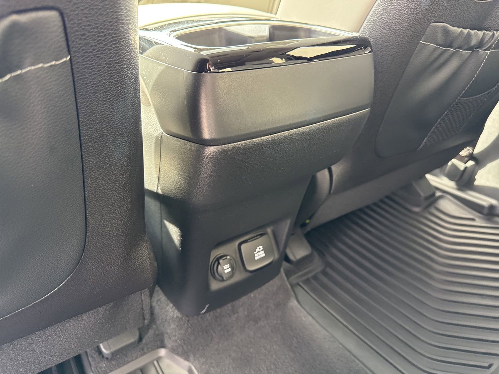 Used 2025 Kia Telluride SX Prestige image 19