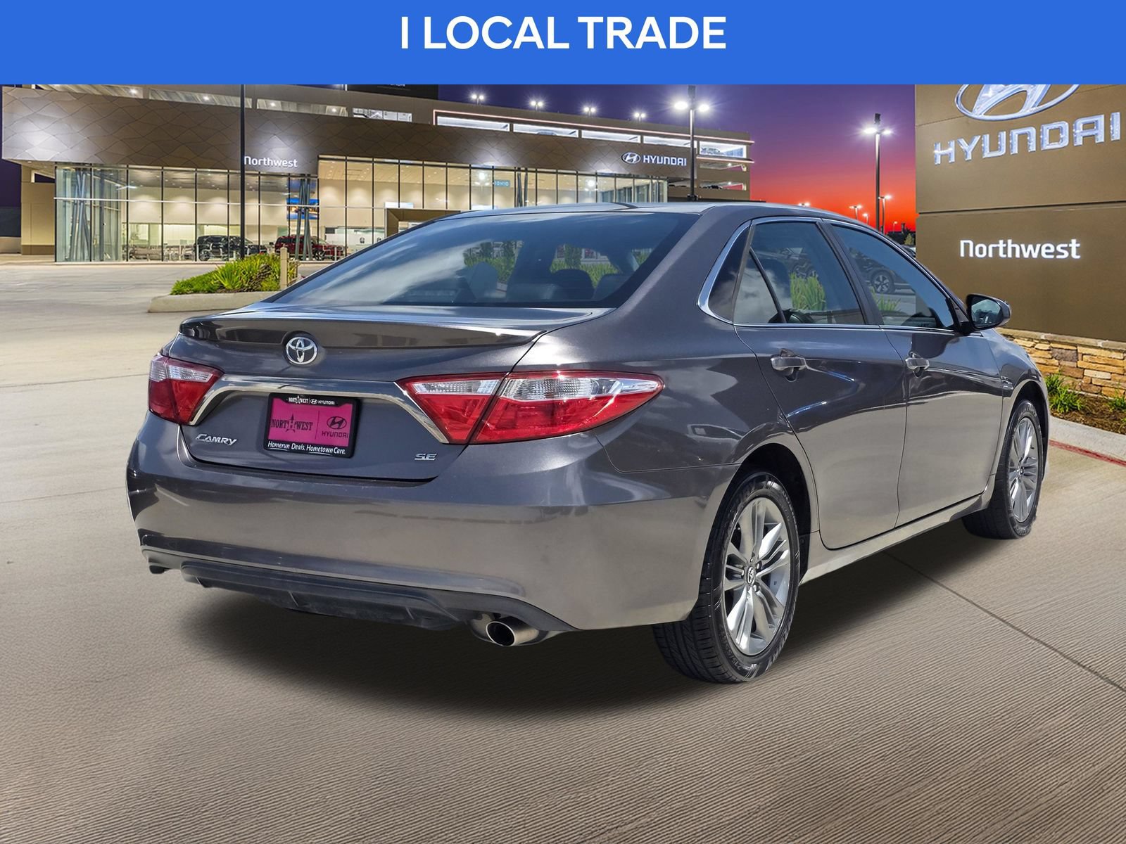 Used 2017 Toyota Camry SE FWD image 7