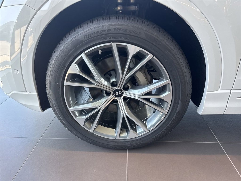 New 2025 Audi Q8 Premium Plus image 10