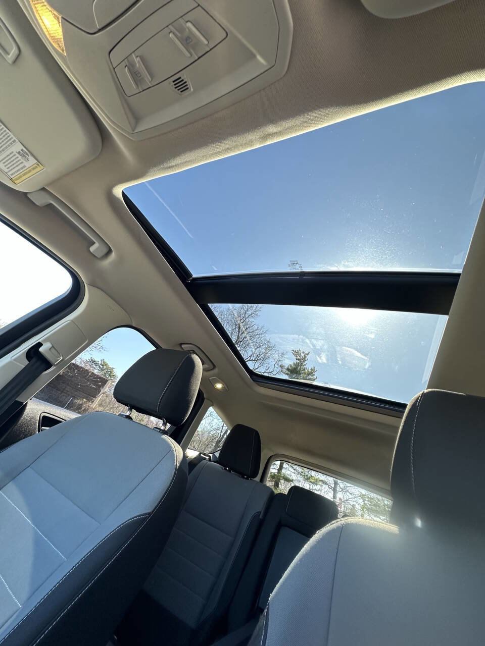 Used 2016 Ford Escape SE w/ SE Cold Weather Package image 27