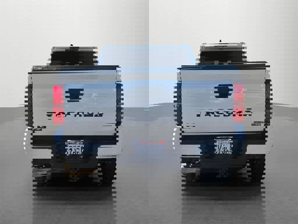 Used 2024 Toyota Tacoma TRD Sport image 5