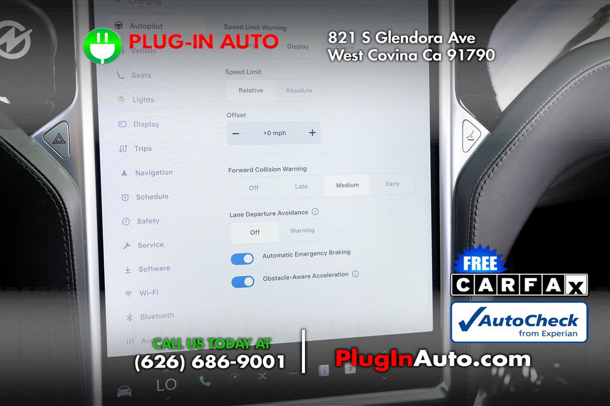 Used 2016 Tesla Model X 75D image 28