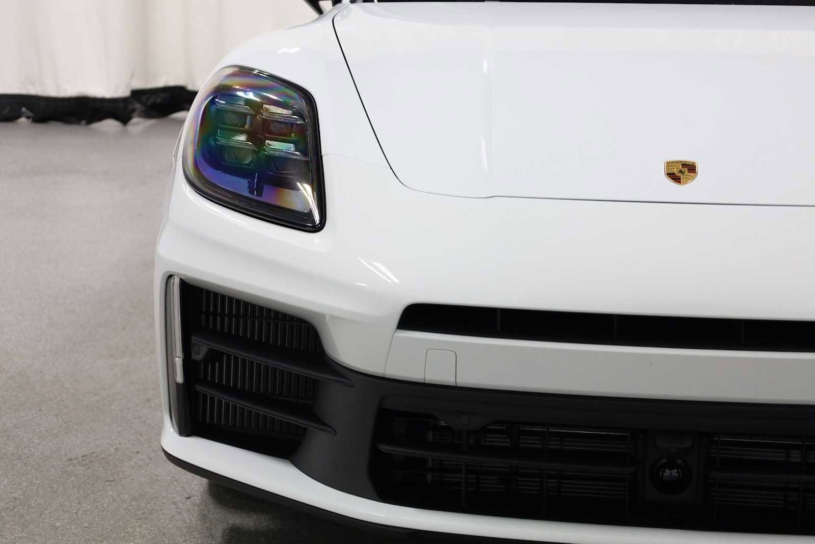 New 2026 Porsche Panamera 4 image 15