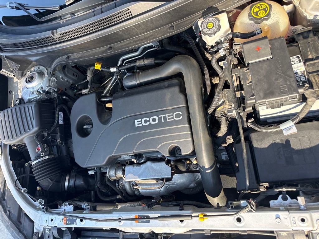 Used 2020 Chevrolet Equinox LS w/ LPO, Cargo Package image 26