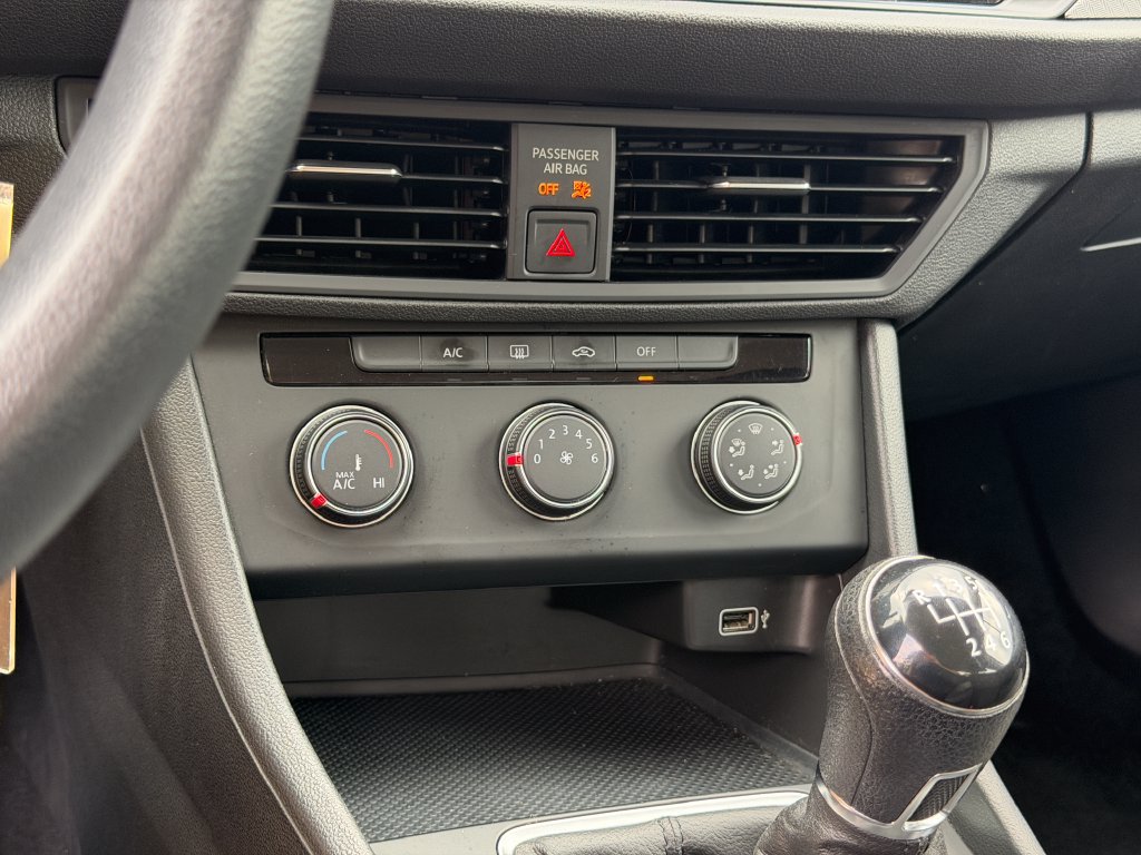 Used 2019 Volkswagen Jetta S w/ Driver Assistance Package FWD image 19