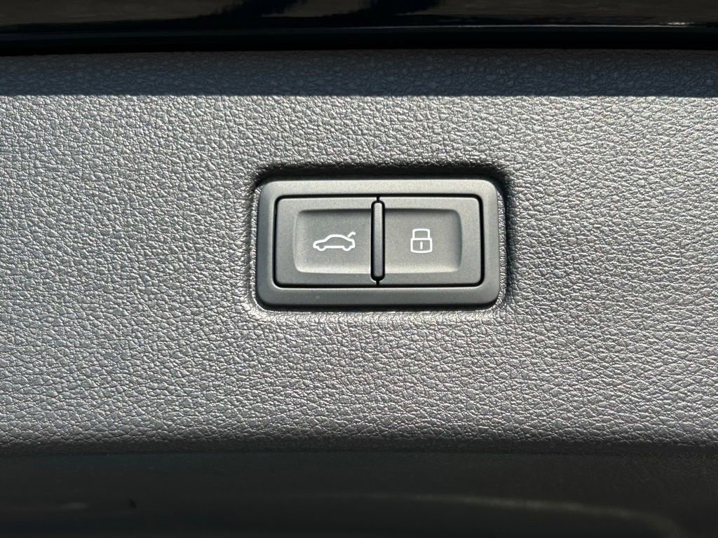 New 2026 Audi Q7 3.0T Prestige image 56