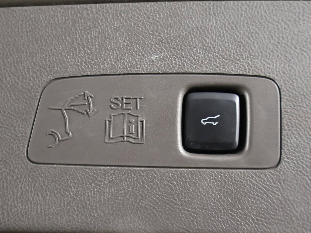 Used 2020 Lincoln Corsair AWD w/ Premium Package image 21