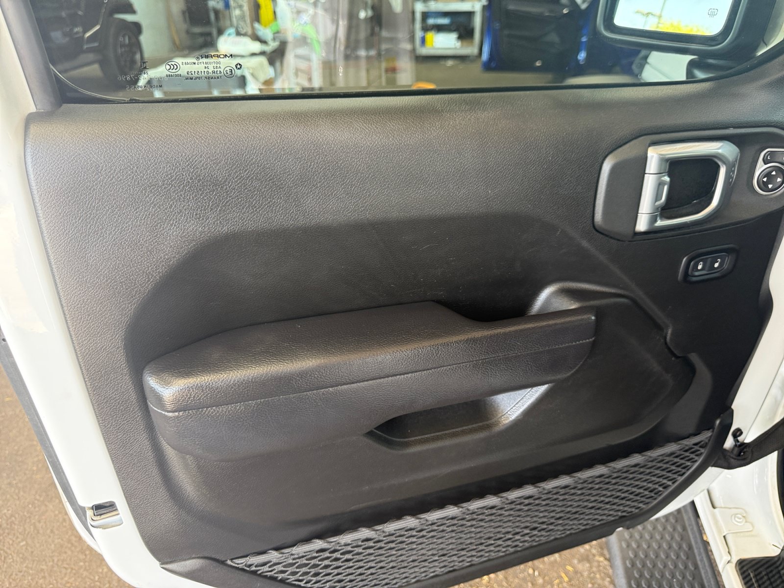Used 2024 Jeep Wrangler Unlimited Sport AWD/4WD image 22