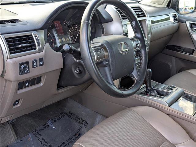 Used 2016 Lexus GX 460 w/ Preferred Accessory Package image 9