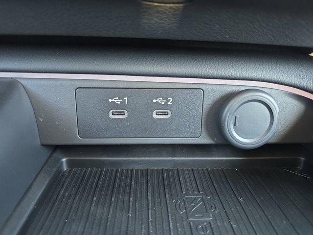 New 2026 Nissan Sentra SR w/ SR All Weather Package FWD image 6