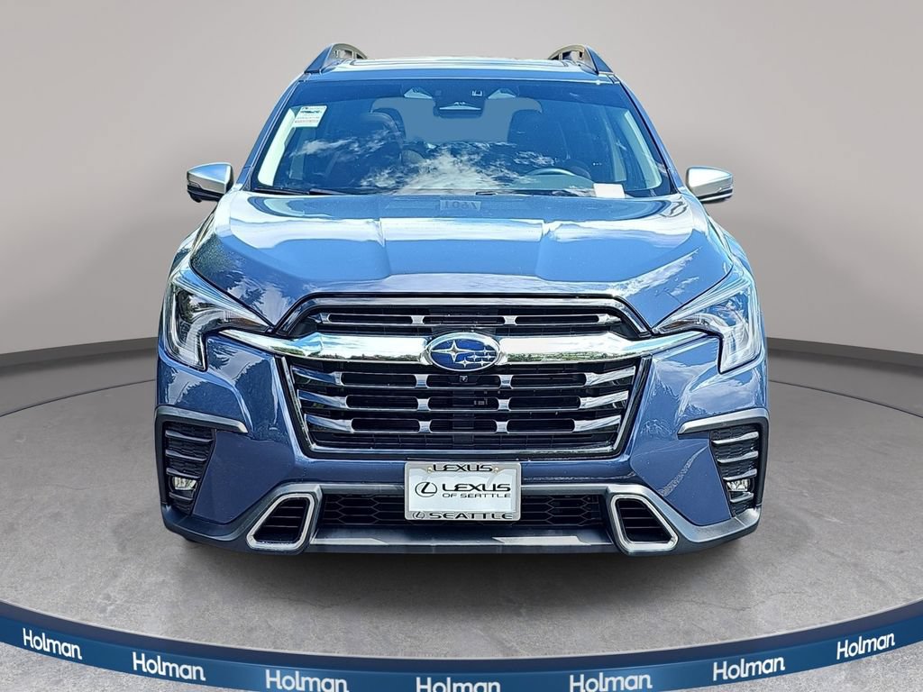 Used 2023 Subaru Ascent Touring AWD/4WD image 2
