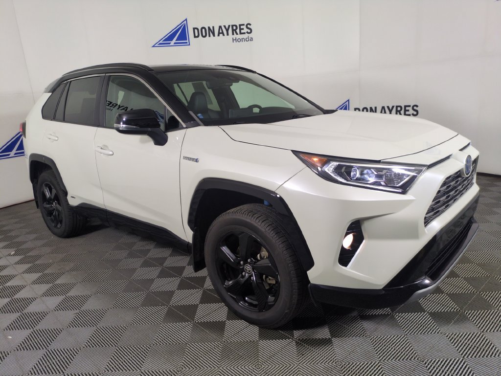 Used 2021 Toyota RAV4 XSE w/ XSE Grade Weather Package AWD/4WD image 11
