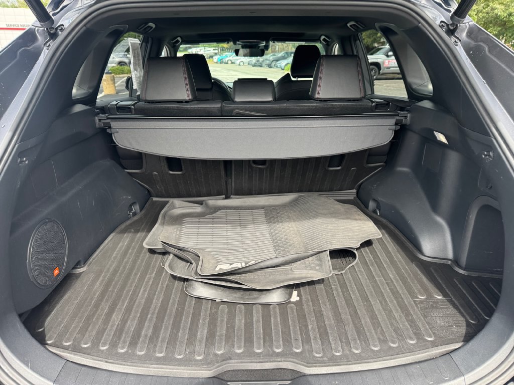 Used 2022 Toyota RAV4 XSE w/ Weather Package AWD/4WD image 16