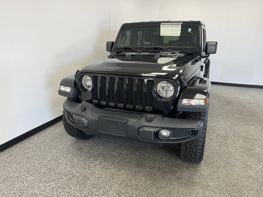 Used 2020 Jeep Wrangler Unlimited Sahara image 3