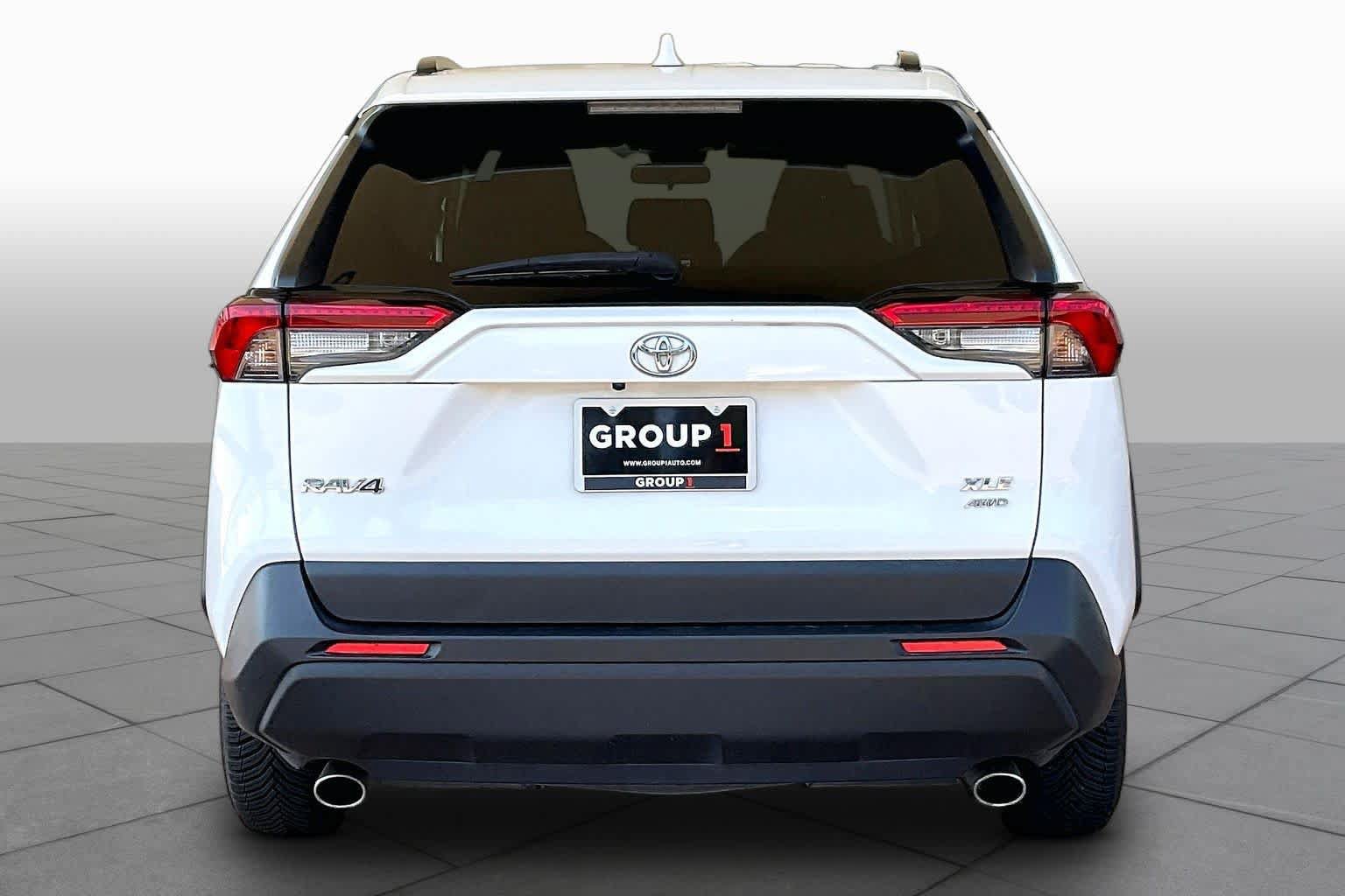 Used 2024 Toyota RAV4 XLE w/ Convenience Package AWD/4WD image 4