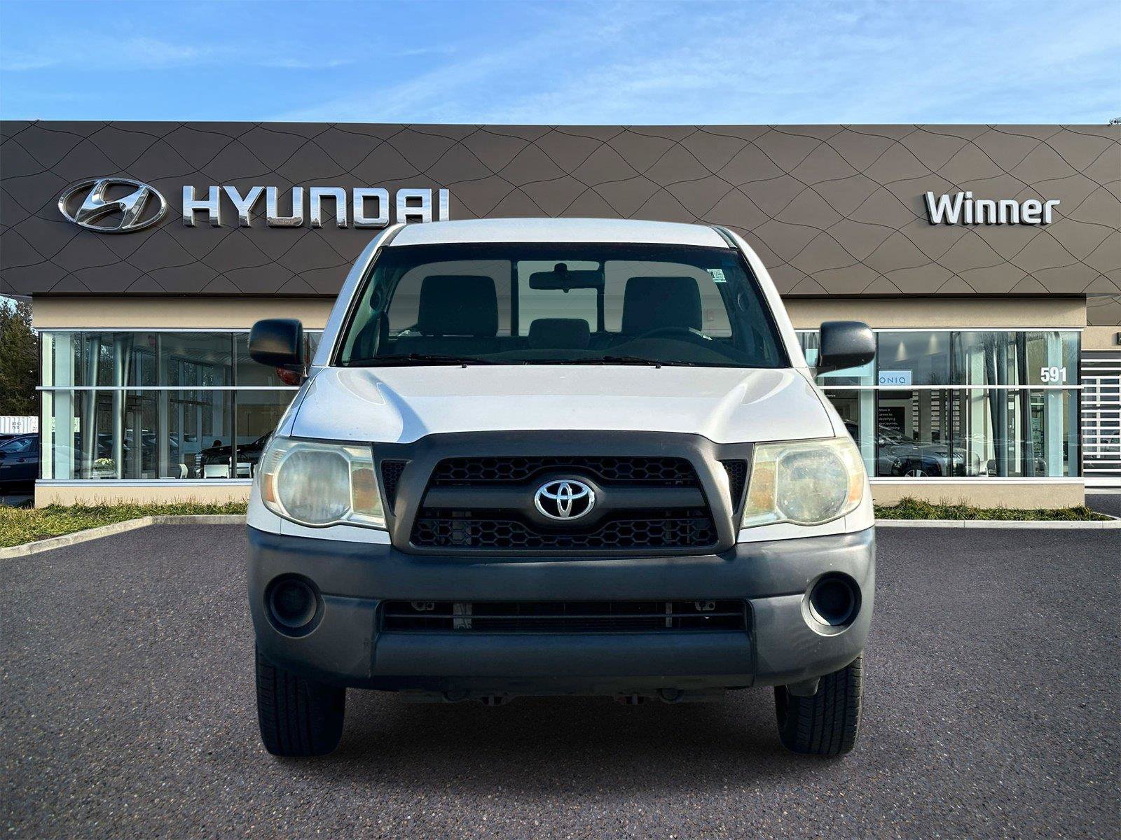 Used 2011 Toyota Tacoma 2WD Regular Cab image 5