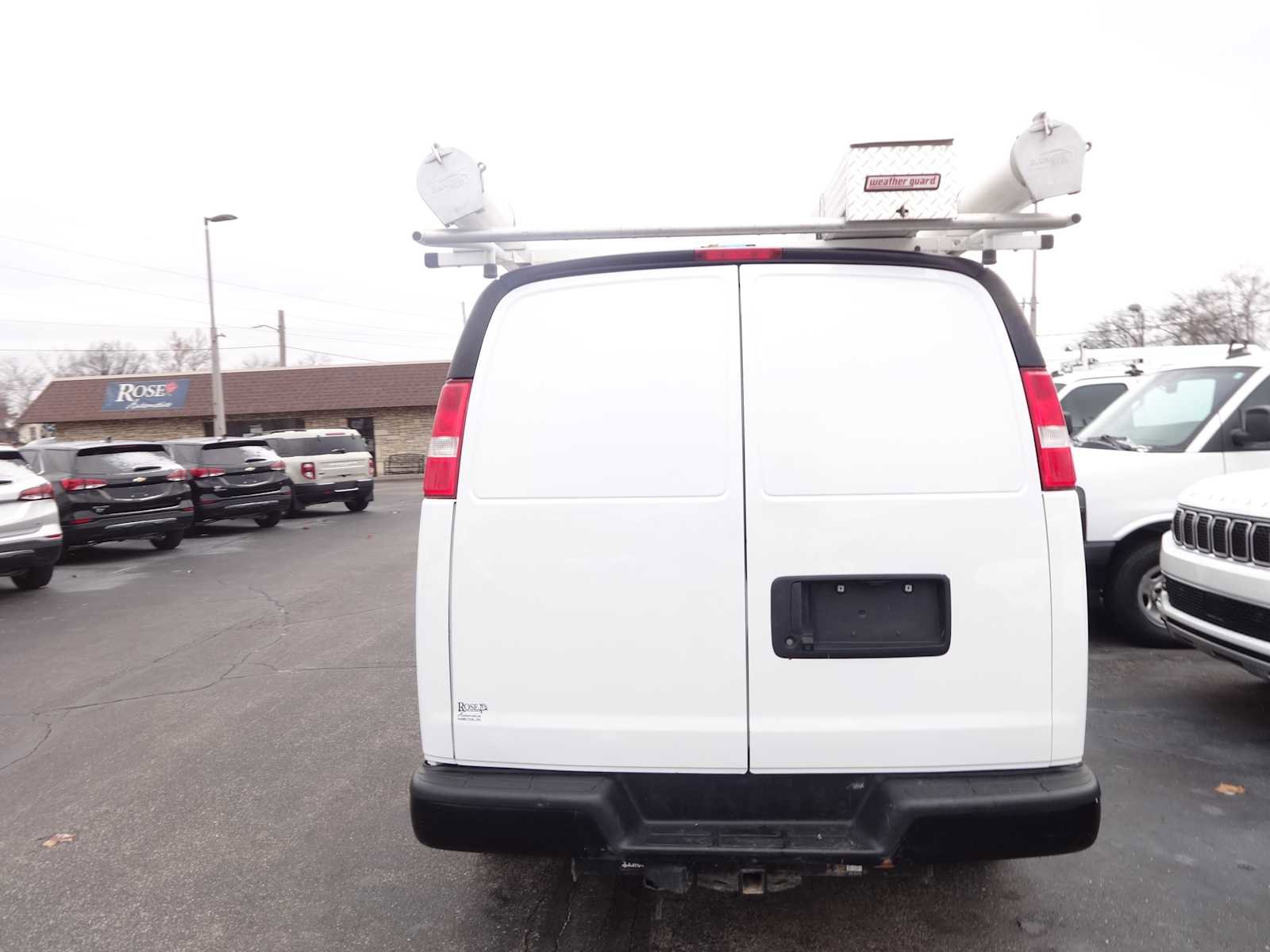 Used 2021 Chevrolet Express 2500 w/ Driver Convenience Package image 5