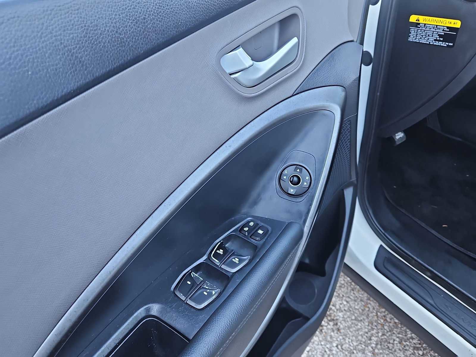 Used 2017 Hyundai Santa Fe Sport image 15