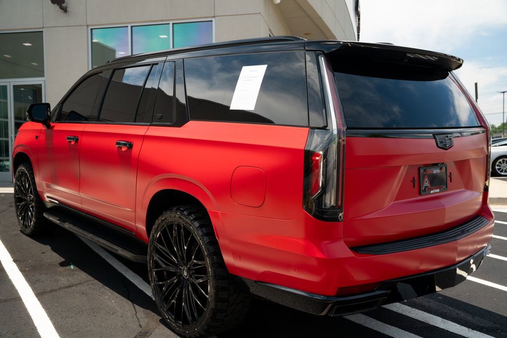 Used 2021 Cadillac Escalade ESV Sport AWD/4WD image 16