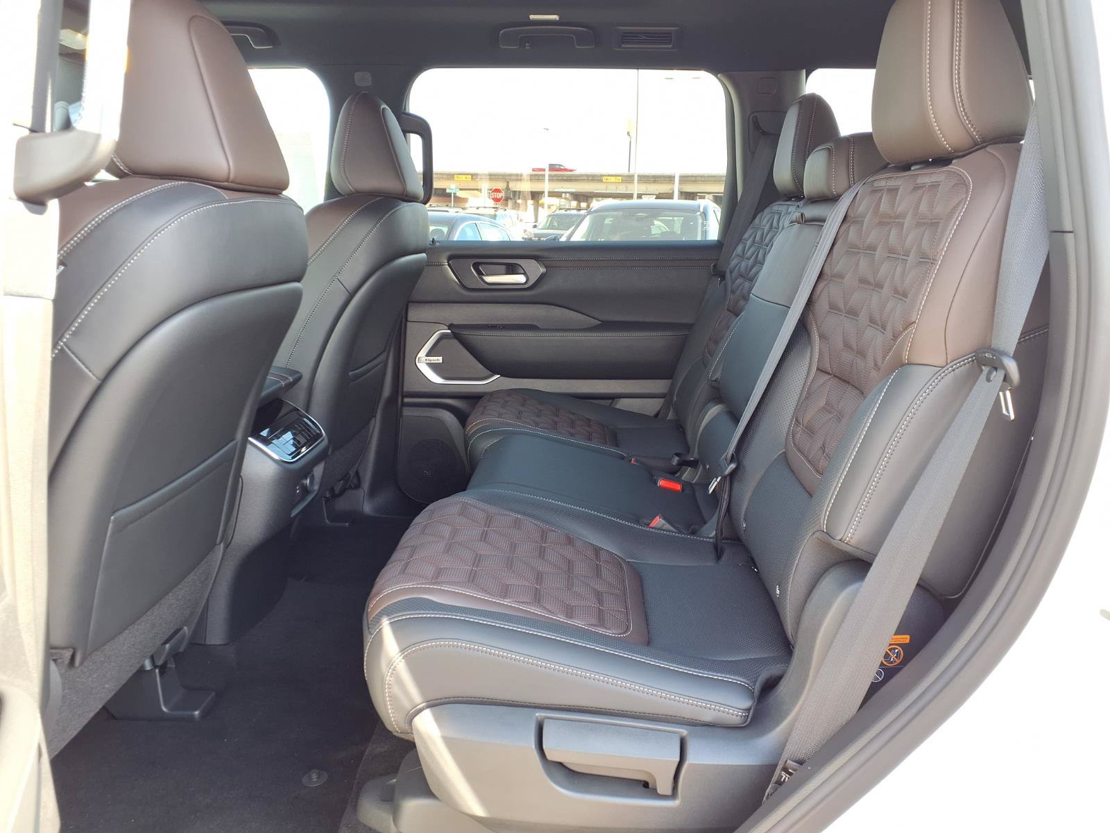 New 2026 Nissan Armada Platinum AWD/4WD image 10