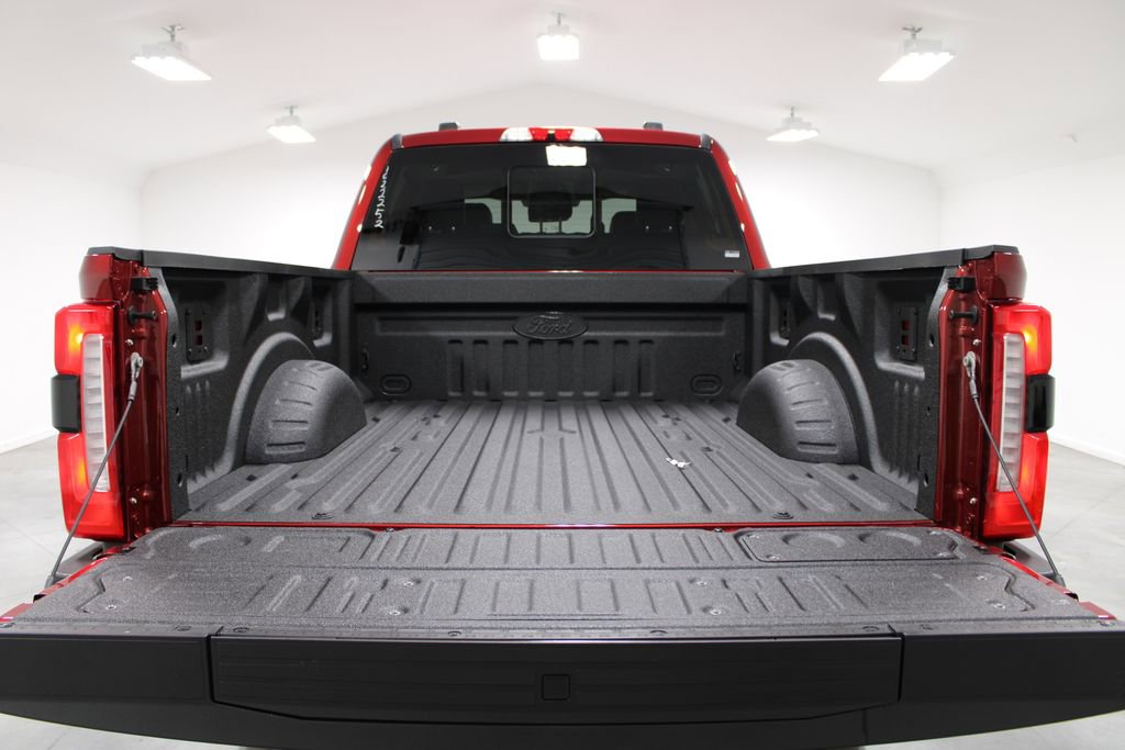 New 2026 Ford F250 Lariat w/ Black Appearance Package image 17