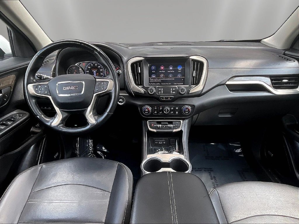 Used 2023 GMC Terrain Denali w/ Denali Premium Package AWD/4WD image 7