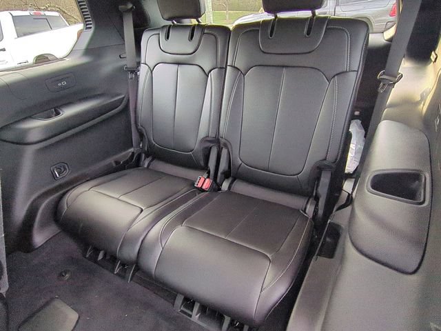 New 2025 Jeep Grand Cherokee L Limited w/ Black Appearance Package AWD/4WD image 33
