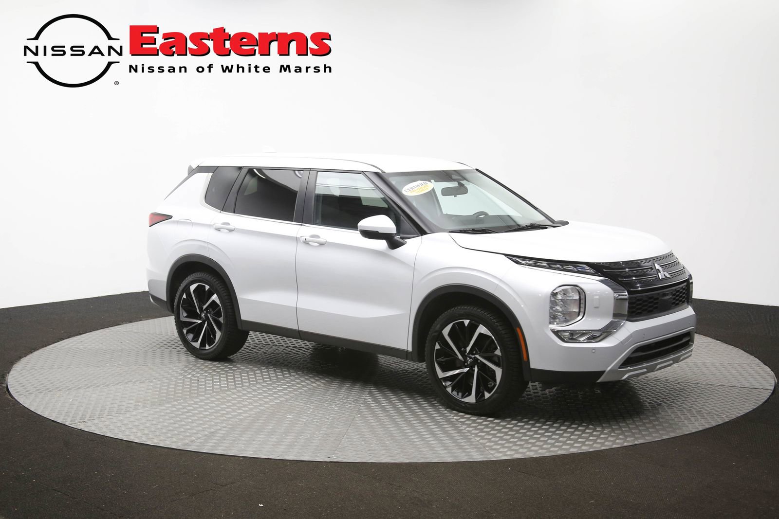 Used 2024 Mitsubishi Outlander AWD image 49